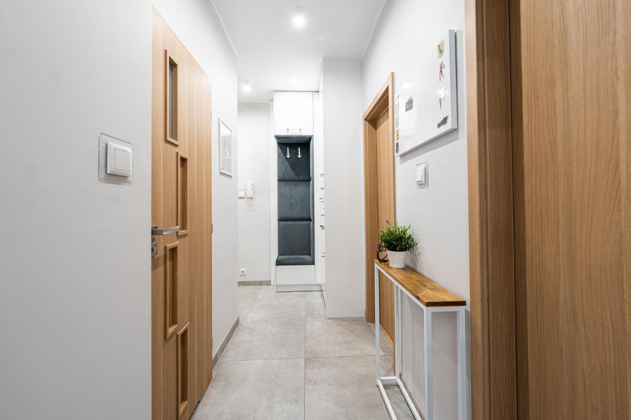 Apartment Bluebird Katowice Near Spodek Mck & City Center מראה חיצוני תמונה