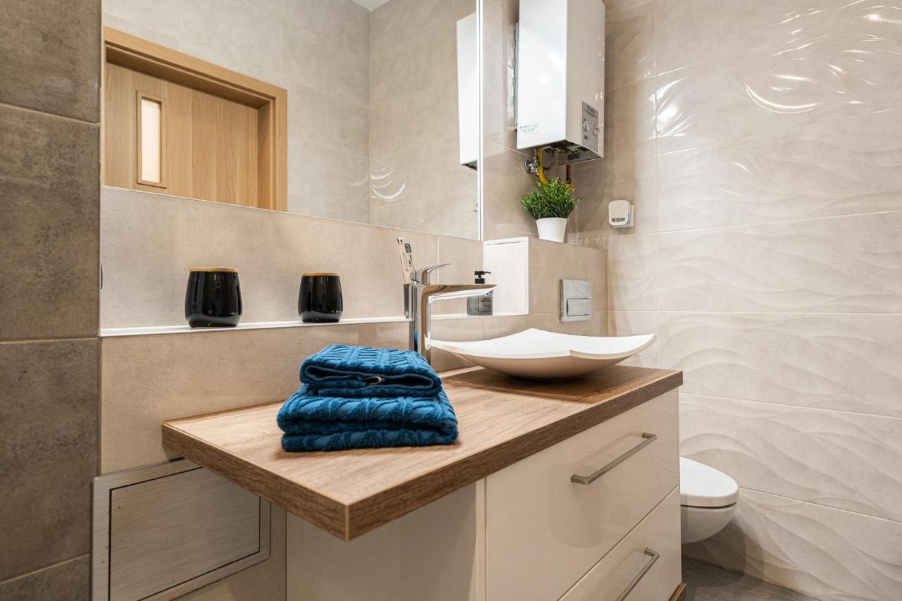 Apartment Bluebird Katowice Near Spodek Mck & City Center מראה חיצוני תמונה